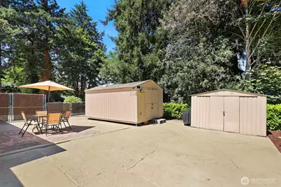 10013 Barnes Lane S, Tacoma, WA 98444 - Photo 24