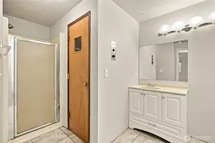 12712 NE 120th St, Kirkland, WA 98034 - Photo 18