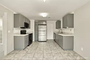 12712 NE 120th St, Kirkland, WA 98034 - Photo 8