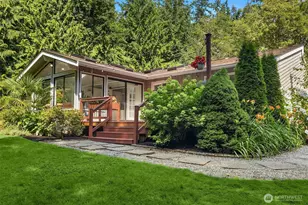 11471 Kallgren Rd NE, Bainbridge Island, WA 98110 - Photo 1