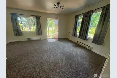 3915 Burwell Street, Bremerton, WA 98312 - Photo 2