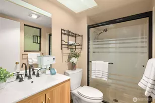243 169th Ave NE, Bellevue, WA 98008 - Photo 16