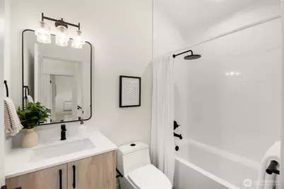 14338 Bagley Avenue N #B, Seattle, WA 98133 - Photo 18