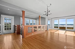 604 W Kinnear Pl, Seattle, WA 98119 - Photo 8