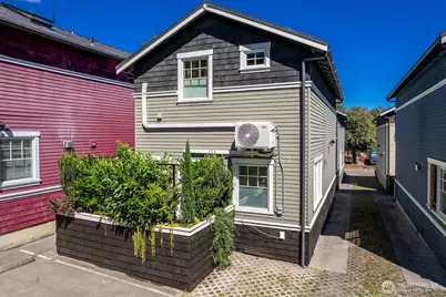 1613 21st Avenue #B, Seattle, WA 98122 - Photo 24