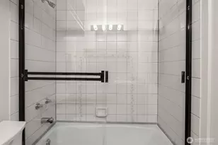 535 Summit Ave E, Seattle, WA 98102 - Photo 26