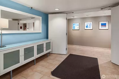 535 Summit Avenue E #403, Seattle, WA 98102 - Photo 28