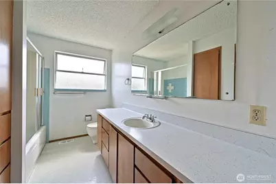 23031 19th Avenue S, Des Moines, WA 98198 - Photo 22