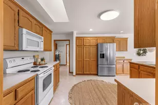 4705 Desmond St, Bellingham, WA 98229 - Photo 10