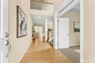 3127 NE Magnolia St, Issaquah, WA 98029 - Photo 2