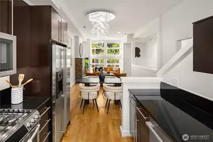 429 13th Ave E, Seattle, WA 98102 - Photo 12