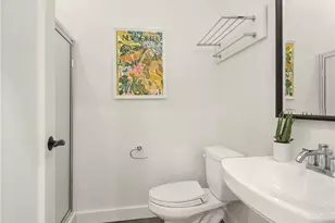 429 13th Ave E, Seattle, WA 98102 - Photo 4
