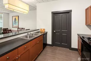 1000 Aurora Ave N, Seattle, WA 98109 - Photo 18