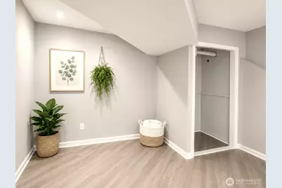 15222 SE 48th Drive, Bellevue, WA 98006 - Photo 16