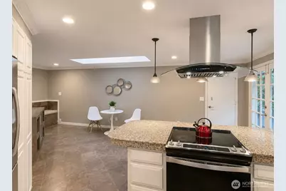 15222 SE 48th Drive, Bellevue, WA 98006 - Photo 4