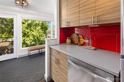 6201 Lake Washington Boulevard NE #208, Kirkland, WA 98033 - Photo 14