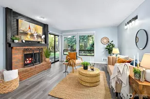 19115 Ballinger Way NW, Lake Forest Park, WA 98155 - Photo 2