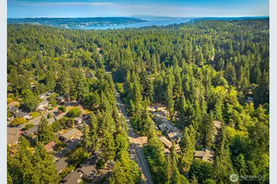 19115 Ballinger Way NW #102, Lake Forest Park, WA 98155 - Photo 16