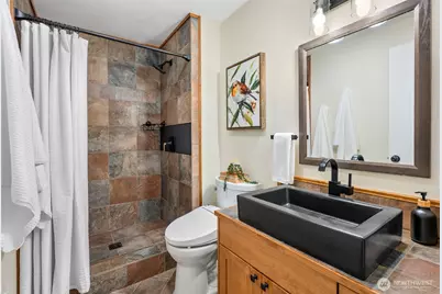 19115 Ballinger Way NW #102, Lake Forest Park, WA 98155 - Photo 10