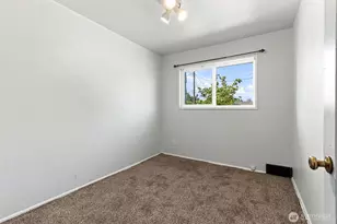10303 B Street E, Tacoma, WA 98445 - Photo 16