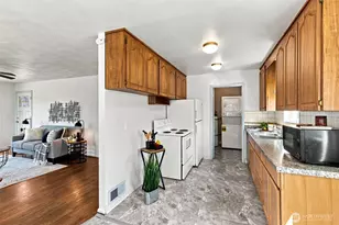 10303 B Street E, Tacoma, WA 98445 - Photo 10