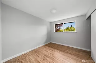 9437 NE 126th Pl, Kirkland, WA 98034 - Photo 14