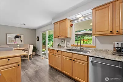 18237 SE 135th Street, Renton, WA 98059 - Photo 10