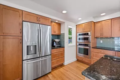 8510 SE 72nd Street, Mercer Island, WA 98040 - Photo 8