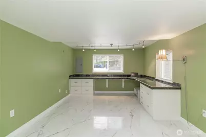 10020 SE 7th Street, Bellevue, WA 98004 - Photo 26