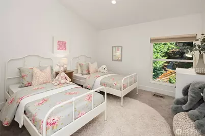 5830 W Mercer Way, Mercer Island, WA 98040 - Photo 26