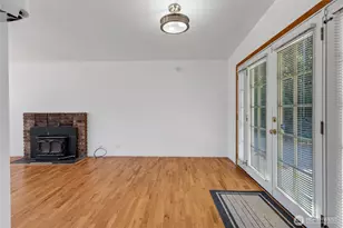 317 S 208th St, Des Moines, WA 98198 - Photo 6