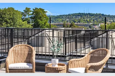 4415 2nd Avenue NE #B, Seattle, WA 98105 - Photo 14