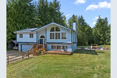 12405 101st Place NE, Lake Stevens, WA 98258 - Photo 2