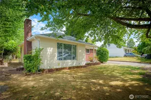 2114 S 128th St, SeaTac, WA 98168 - Photo 2