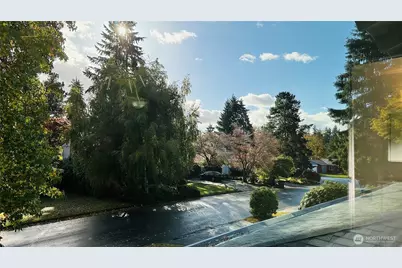 12920 SE 68th Street, Bellevue, WA 98006 - Photo 30