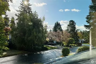 12920 SE 68th St, Bellevue, WA 98006 - Photo 30