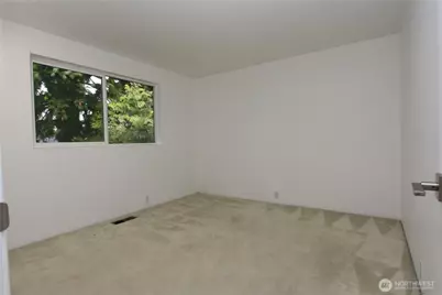 12920 SE 68th Street, Bellevue, WA 98006 - Photo 14