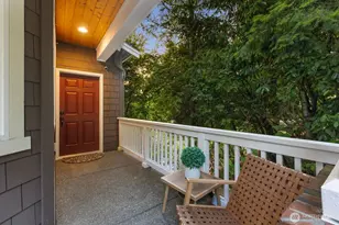 14008 SE 21st Pl, Bellevue, WA 98007 - Photo 2