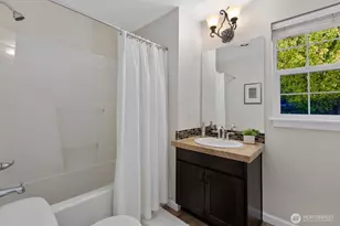 14008 SE 21st Pl, Bellevue, WA 98007 - Photo 28