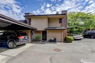 10830 Glen Acres Dr S, Seattle, WA 98168 - Photo 2