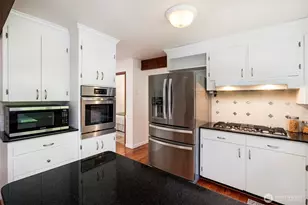 23200 19th Ave SE, Bothell, WA 98021 - Photo 10