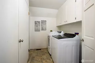 23200 19th Ave SE, Bothell, WA 98021 - Photo 24