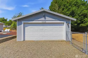 10015 189th St E, Puyallup, WA 98375 - Photo 36