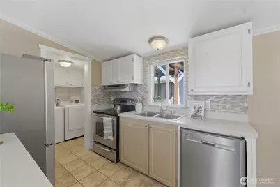 10015 189th Street E, Puyallup, WA 98375 - Photo 28