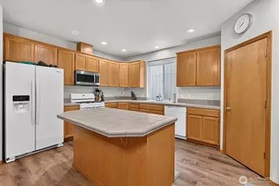 5007 Chambers Creek Loop SE, Olympia, WA 98501 - Photo 6