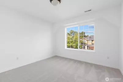 631 Ilwaco Avenue NE, Renton, WA 98059 - Photo 26