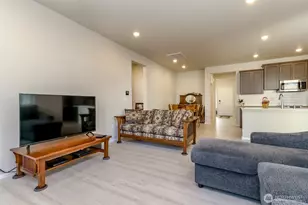 19910 138th Ave E, Graham, WA 98338 - Photo 8