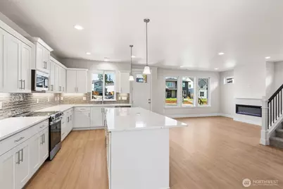 14535 204th Avenue E #907, Bonney Lake, WA 98391 - Photo 2