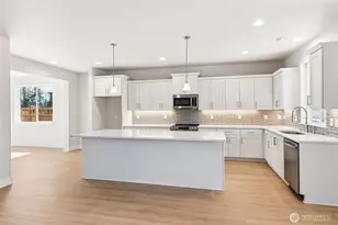 14535 204th Ave E, Bonney Lake, WA 98391 - Photo 4