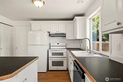5202 E E Street, Tacoma, WA 98404 - Photo 16